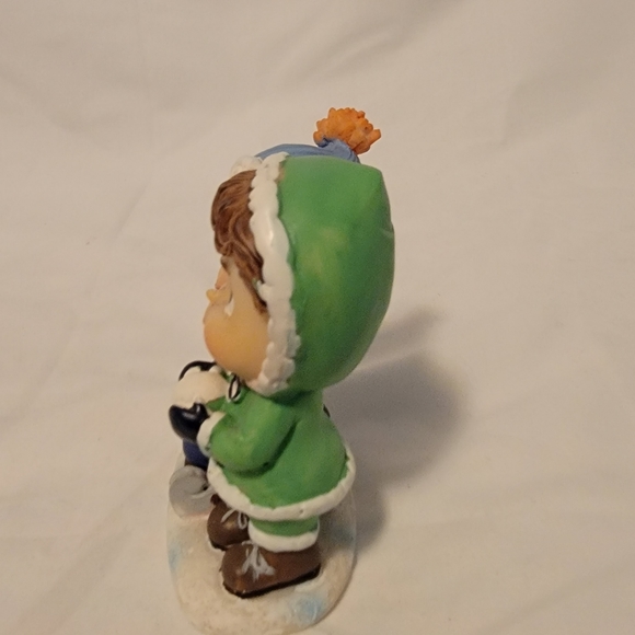 Tender Times figurine Ceramic Boy and Girl Bundeled In Coats - Picture 5 of 8